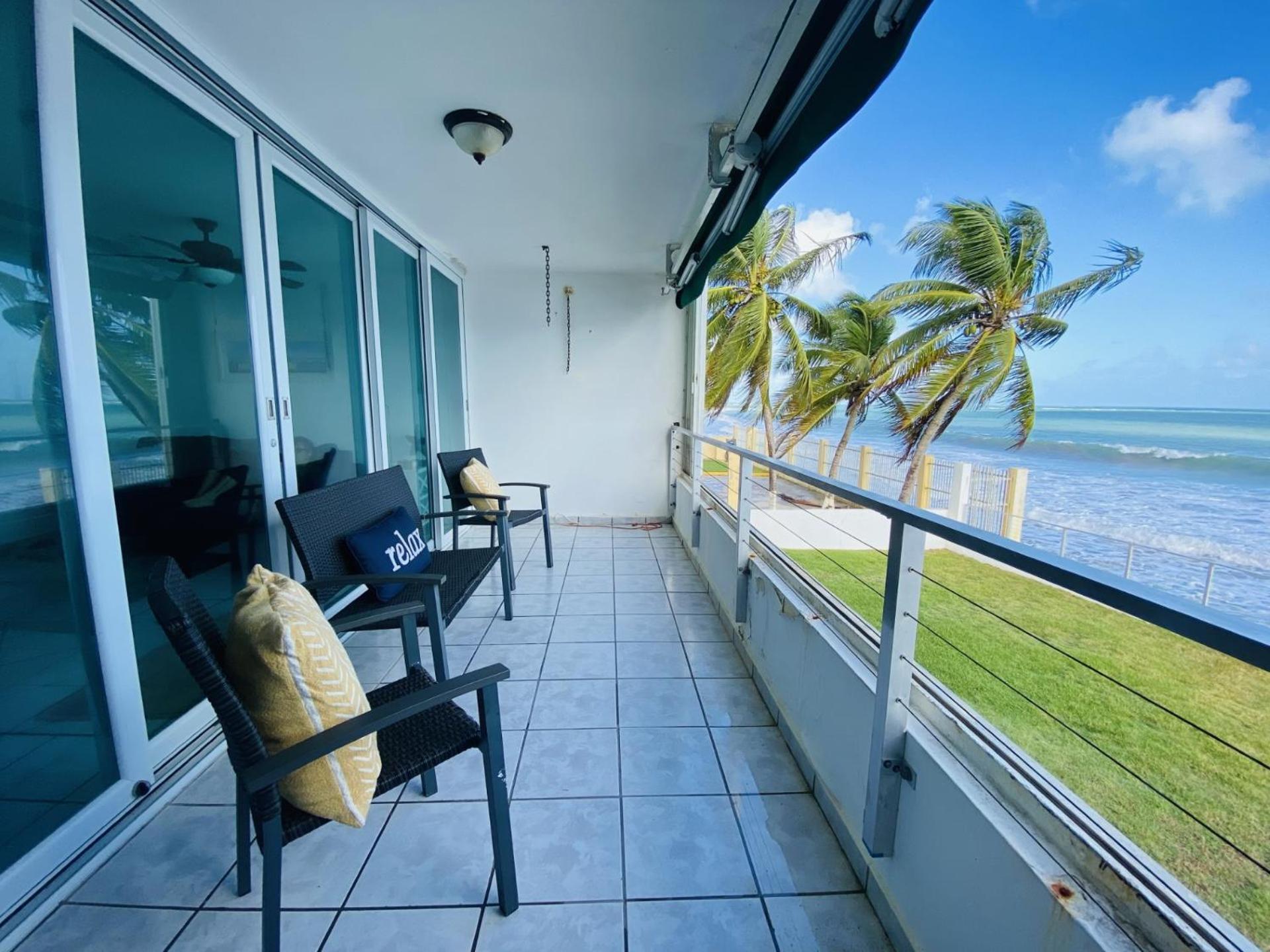 Oceanfront Condo In Лукільо Екстер'єр фото