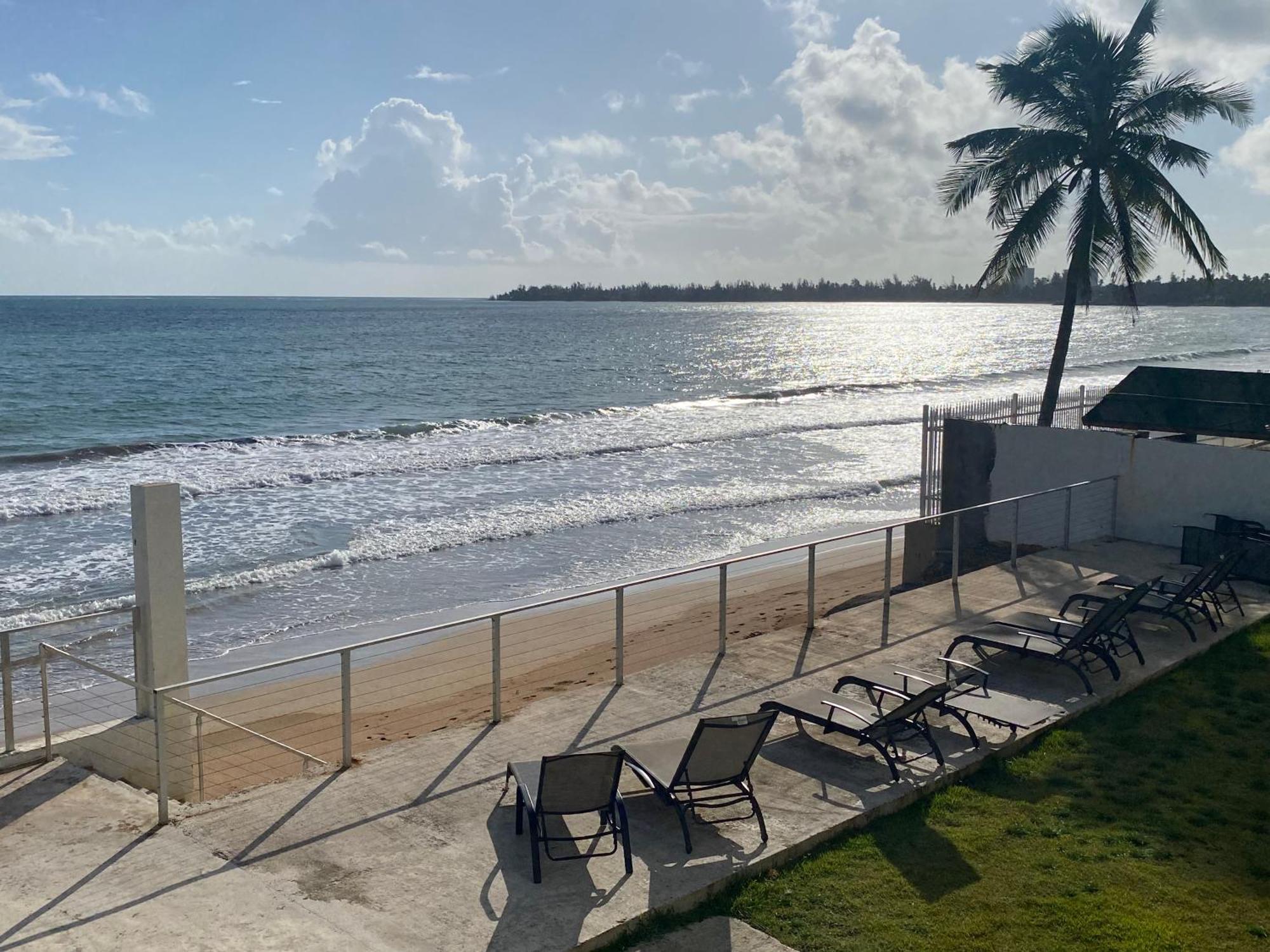 Oceanfront Condo In Лукільо Екстер'єр фото