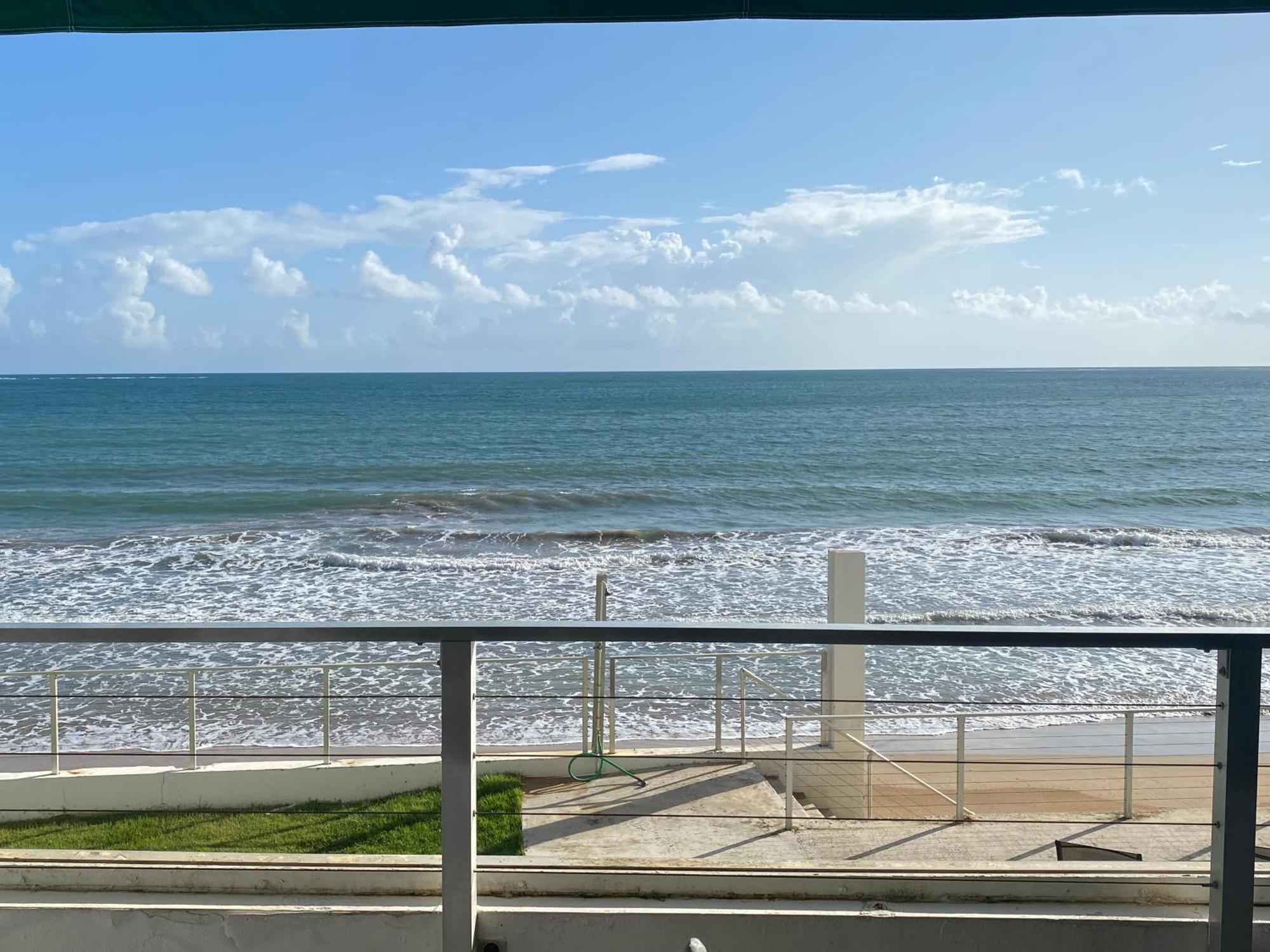 Oceanfront Condo In Лукільо Екстер'єр фото